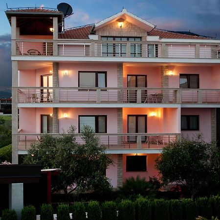 Villa Stobrec Exterior photo
